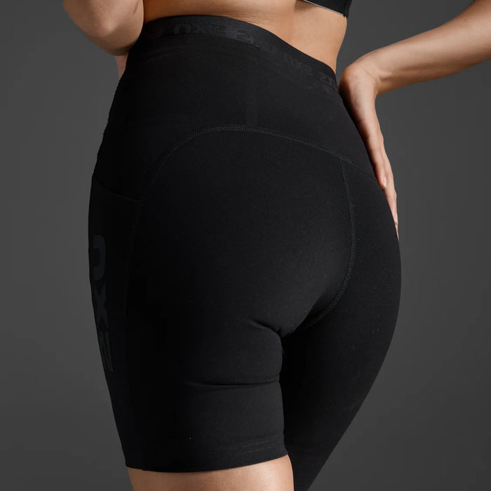 2XU Form Stash Hi-Rise Bike Short | Black / Black | Womens