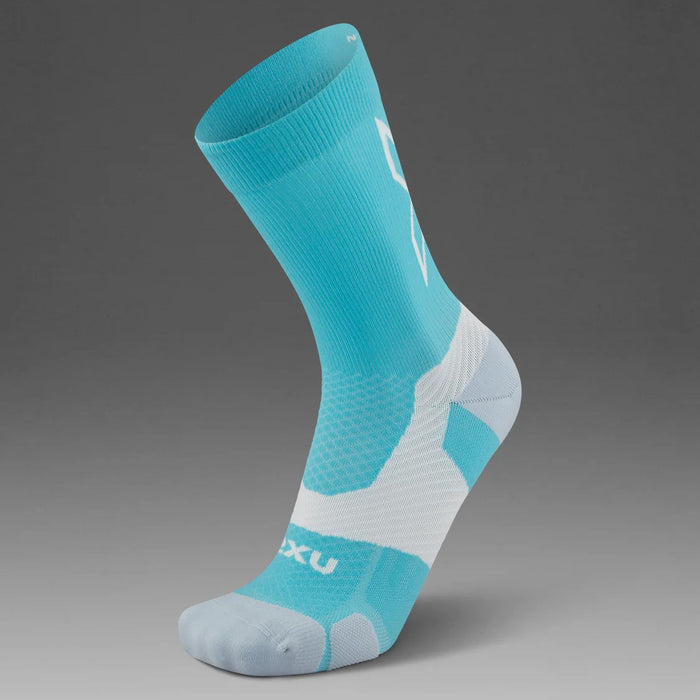 2XU Vectr Socks | Light Cushion | Crew Length | Moonstone / Black