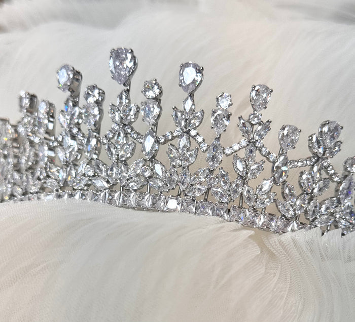 Tiffany Tiara | dESIGN by Conception