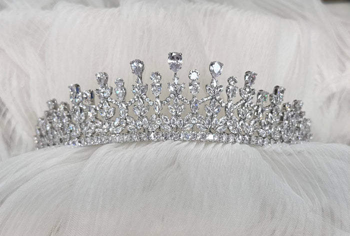 Tiffany Tiara | dESIGN by Conception