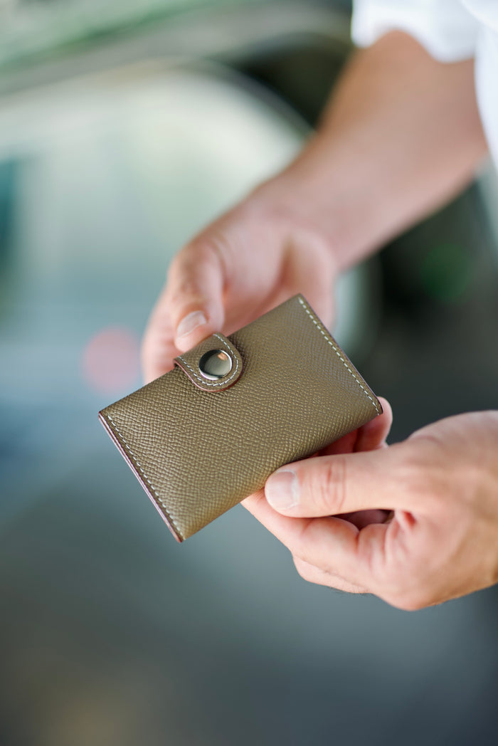 Atlas Card Holder - Elephant Gray