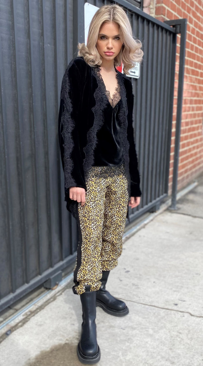 Ava Leopard Jog Pant Olive Oil*