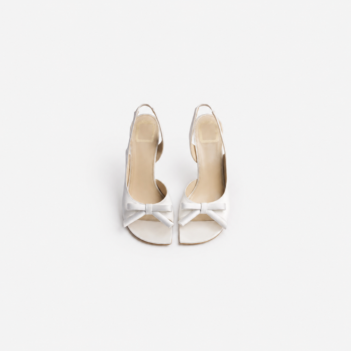 Black Bow Slingback Kitten Heels – Minimal