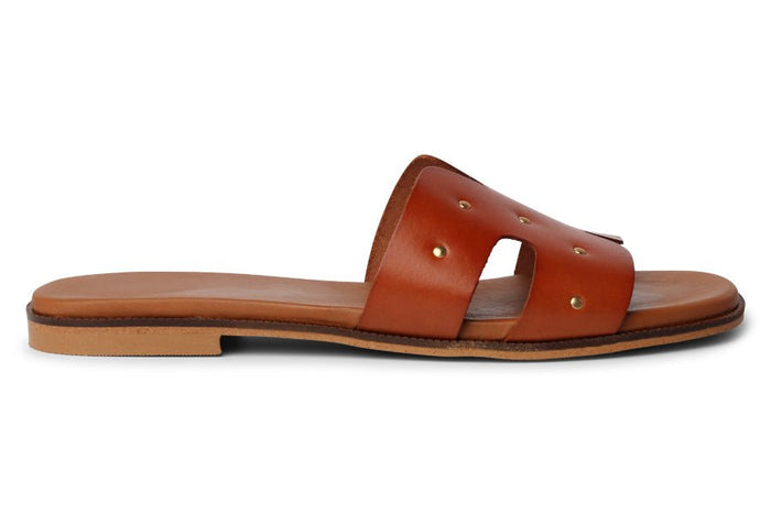 CH BREEZY TAN - Crispins Shoes