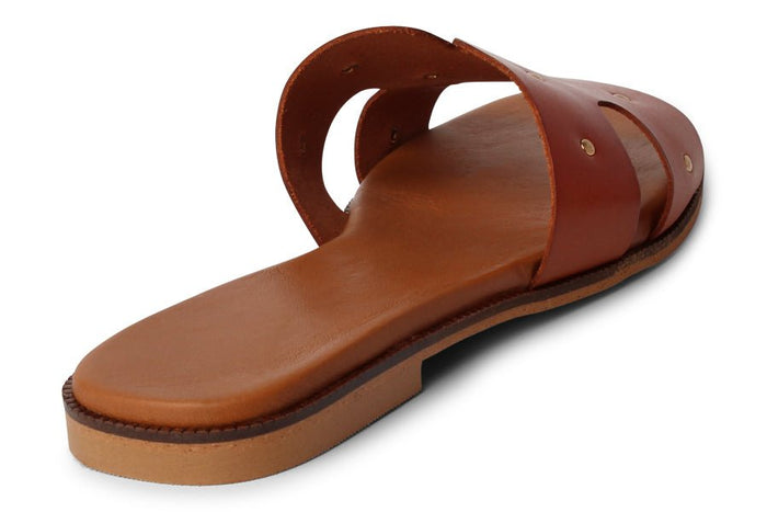 CH BREEZY TAN - Crispins Shoes