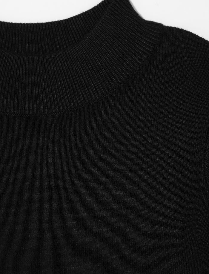 Chandail en tricot à col montant pour petite fille