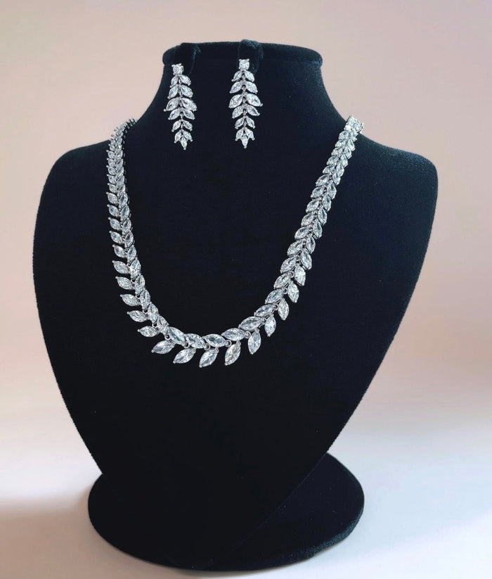 Chelly Necklace and Earring Set | Design by Conception
