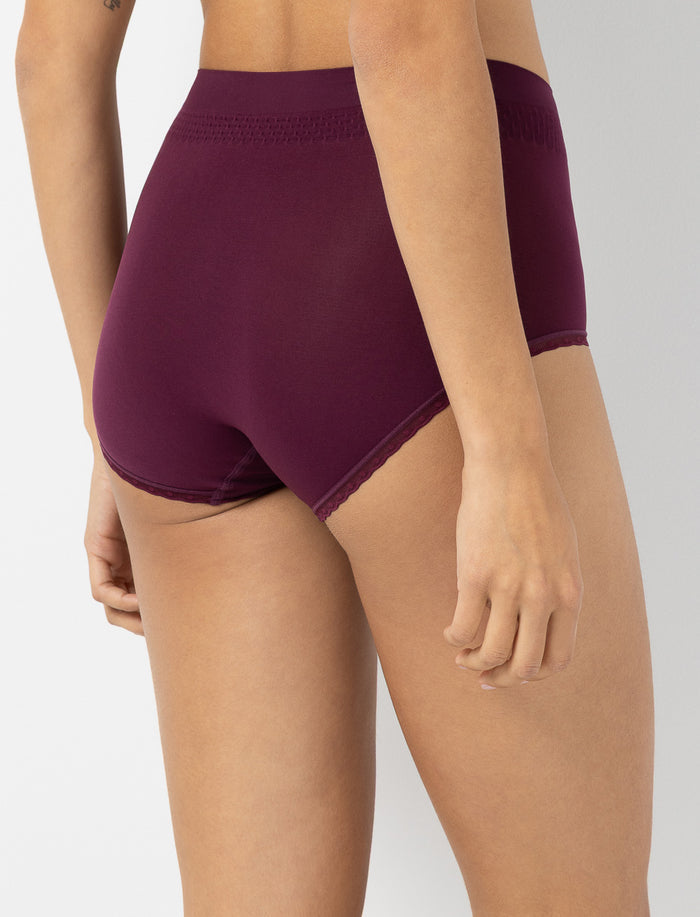Culotte taille haute à dentelle
