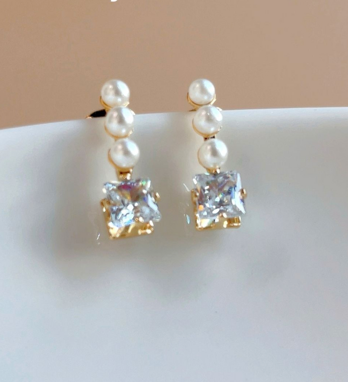 Diane Earrings