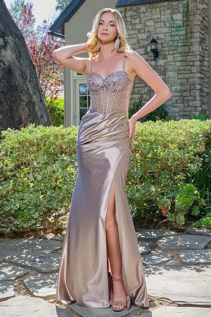 Elizabeth K GL3677 Elizabeth K