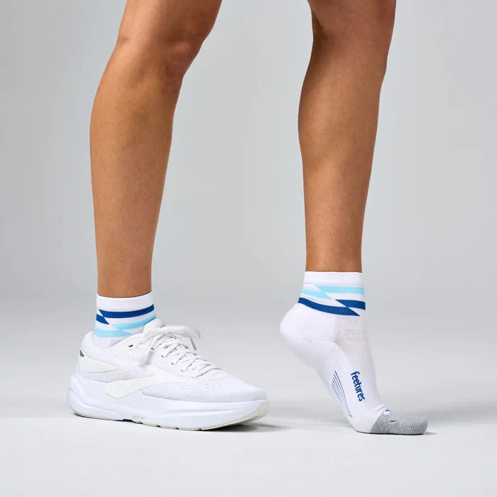 Feetures Elite | Light Cushion | Quarter Length | White Track