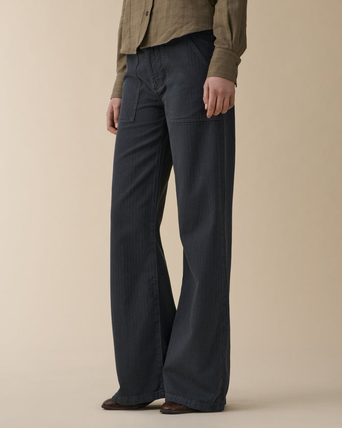 Guell Chevron Anthracite