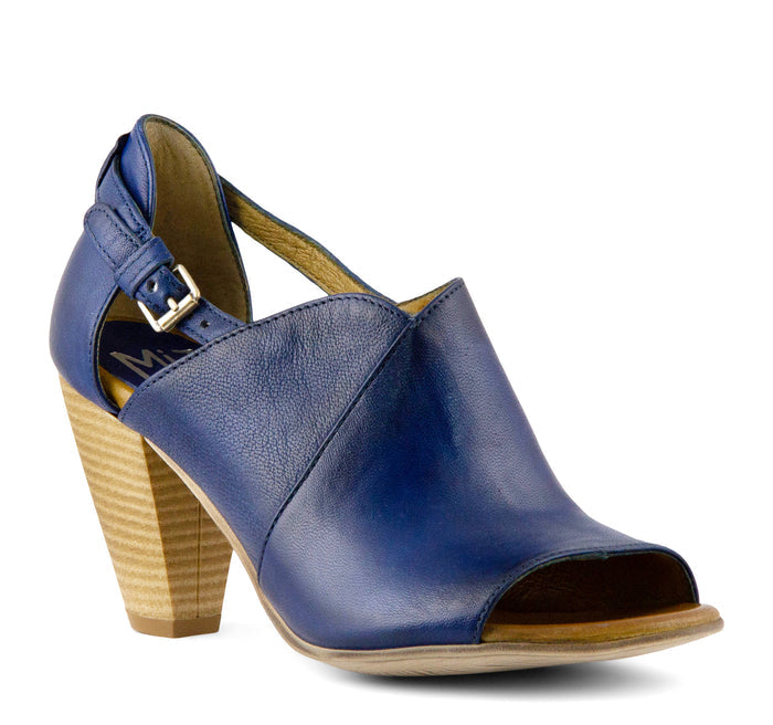 Miz Mooz Margo Heel - On The EDGE
