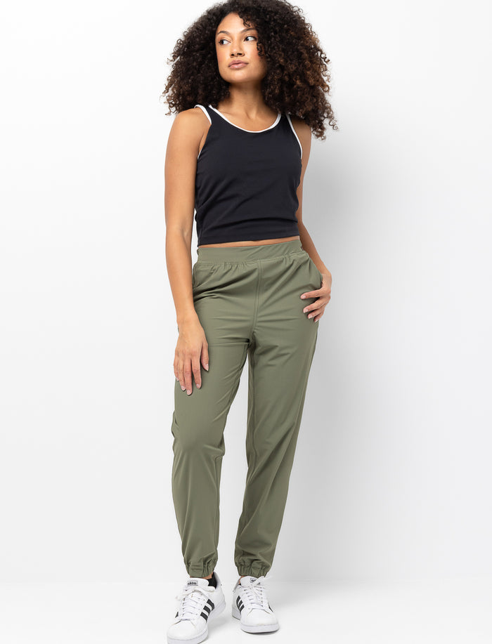 Pantalon de sport à poches zippées