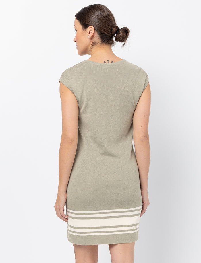 Robe sans manches à rayures