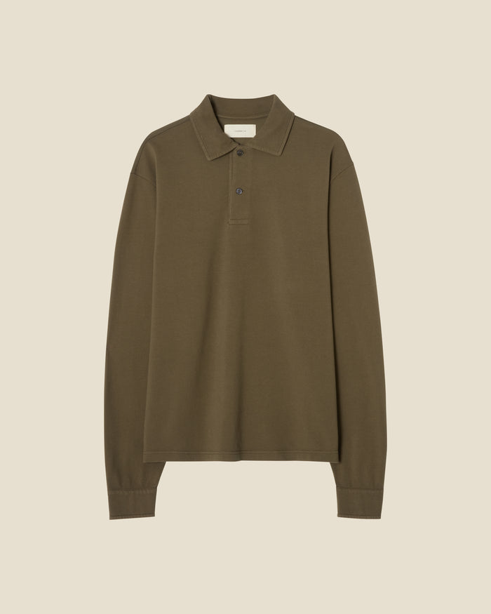 Rory Khaki Green flat (beige background)