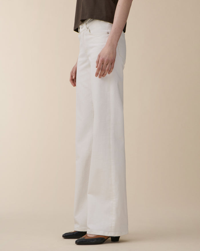 San Babila Natural White