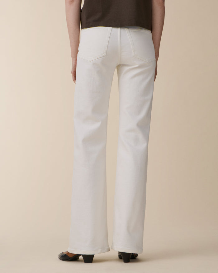 San Babila Natural White