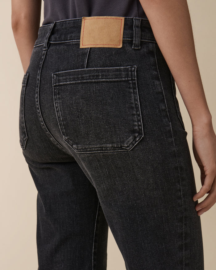 St Monica Low Washed Black
