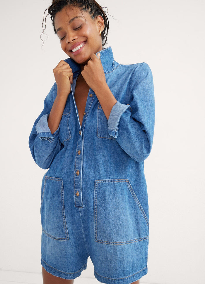 color:indigo