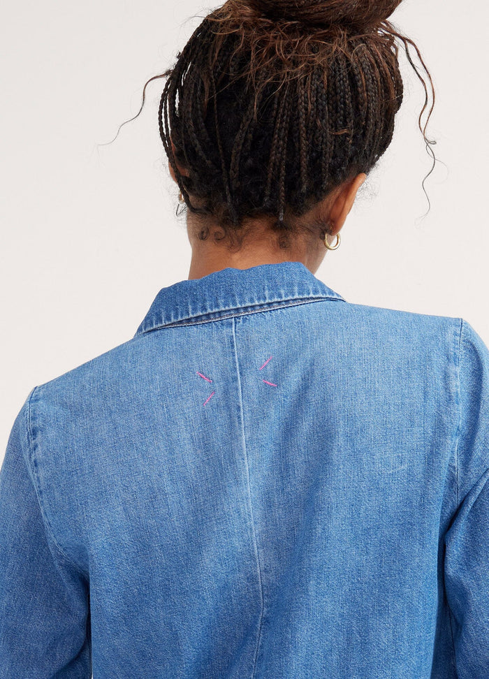color:indigo