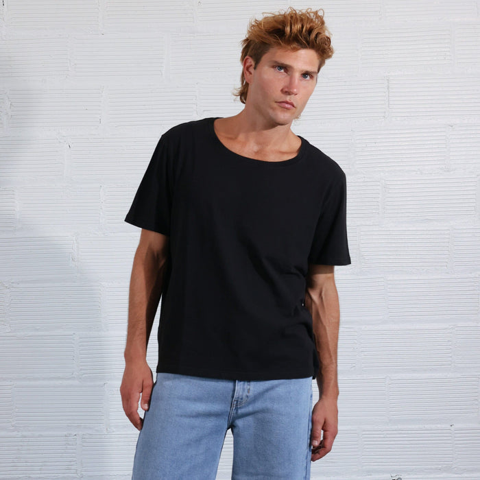 [Pre-Order] The Venice Half-Crop Tee (Restock) T-Shirt Coal Black