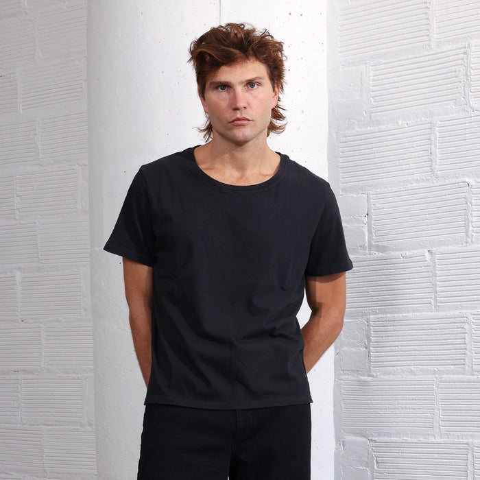 The Venice Half-Crop Tee T-Shirt Vintage Black