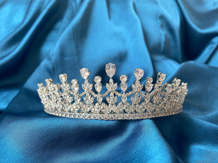 Tiffany Tiara | dESIGN by Conception